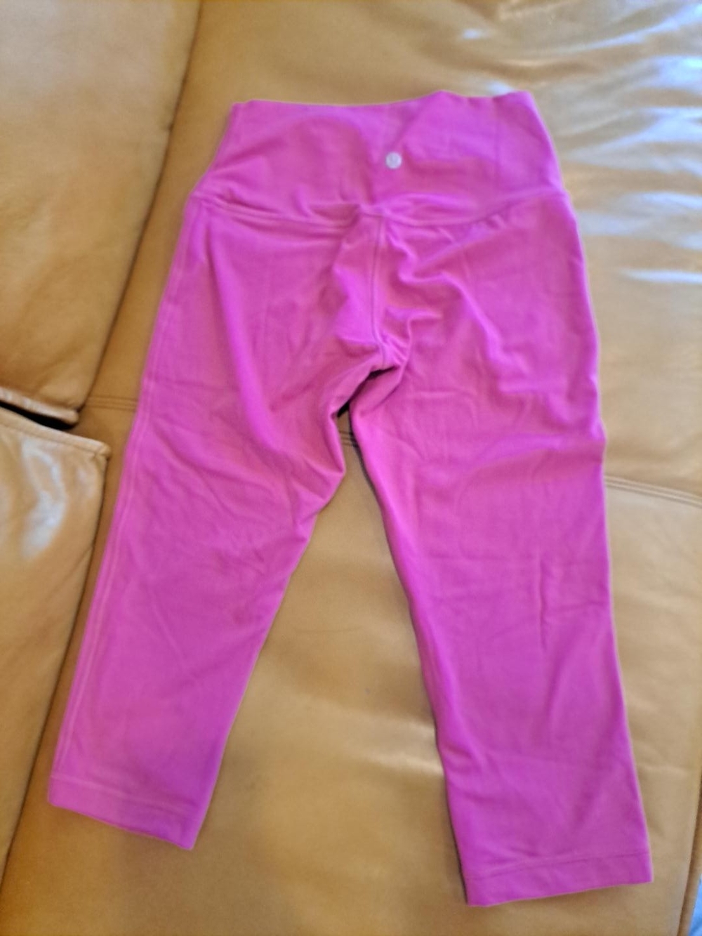 lululemon athletica Bright Pink Capri Leggings Size 6